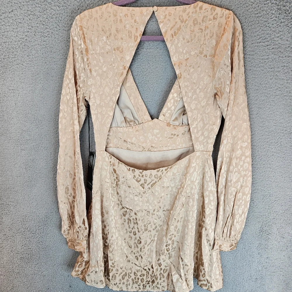 Privacy Please Womens Mini Dress Sz M Ella Beige Subtle Leopard Print - Picture 5 of 13